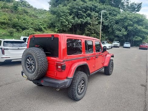 Used 2022 Jeep Wrangler Unlimited Rubicon w/ Trailer Tow Package AWD/4WD image 5