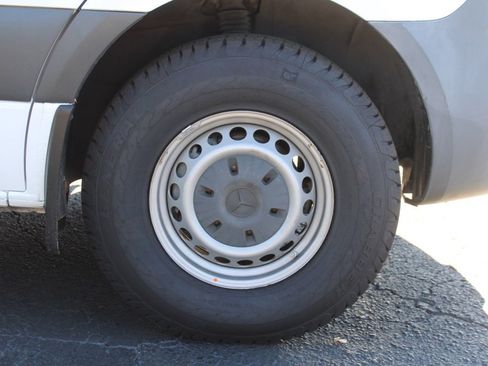 Used 2022 Mercedes-Benz Sprinter 1500 image 27