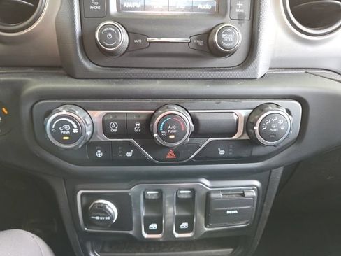 Used 2019 Jeep Wrangler Sport w/ Quick Order Package 23S AWD/4WD image 49