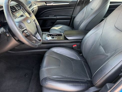 Used 2019 Ford Fusion Titanium FWD image 10