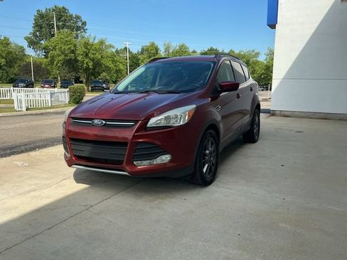 Used 2014 Ford Escape SE w/ Equipment Group 201A FWD image 6