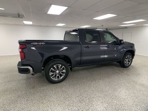 Used 2023 Chevrolet Silverado 1500 LT AWD/4WD image 8
