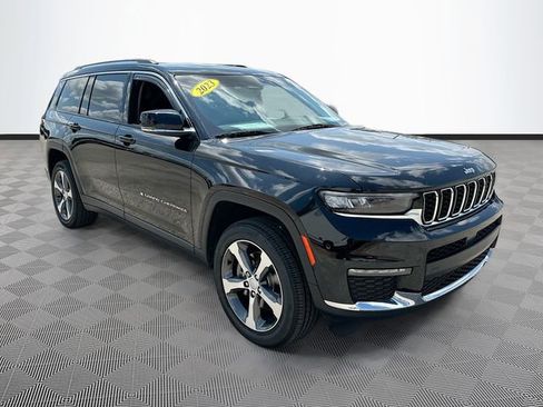 Used 2023 Jeep Grand Cherokee L Limited w/ Trailer Tow Group (B) AWD/4WD image 3