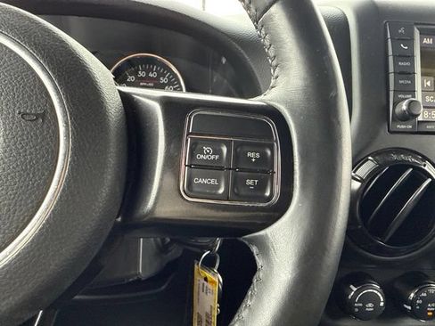 Used 2017 Jeep Wrangler Rubicon AWD/4WD image 22