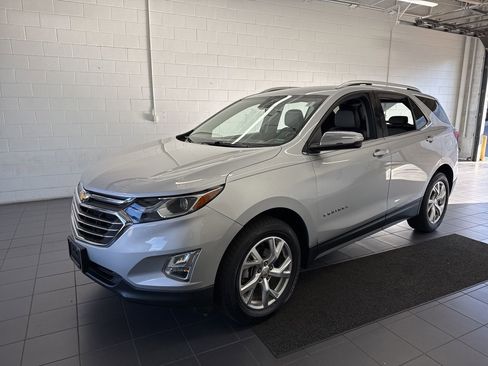 Used 2019 Chevrolet Equinox Premier image 4