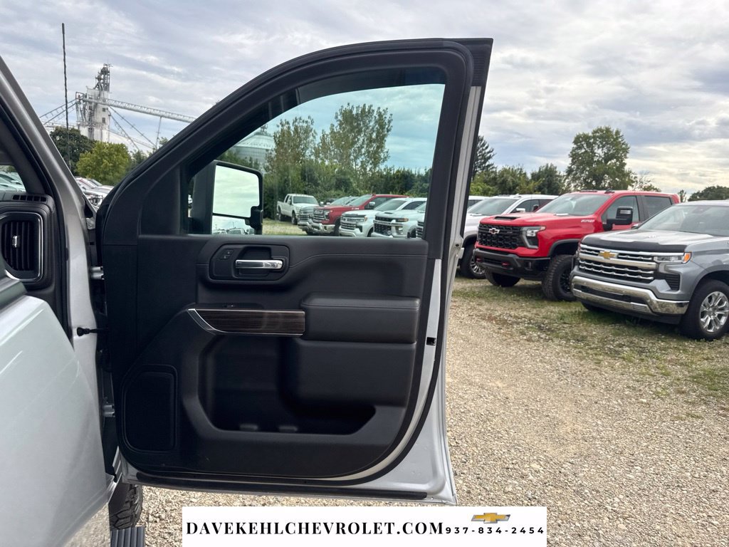 Used 2022 Chevrolet Silverado 3500 LT w/ Convenience Package AWD/4WD image 30