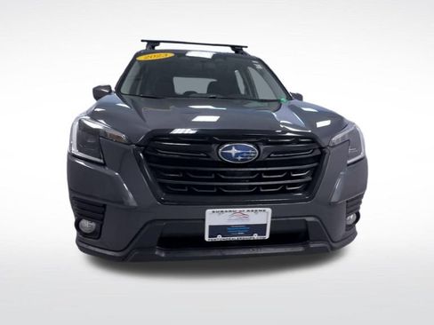 Used 2023 Subaru Forester Premium AWD/4WD image 3