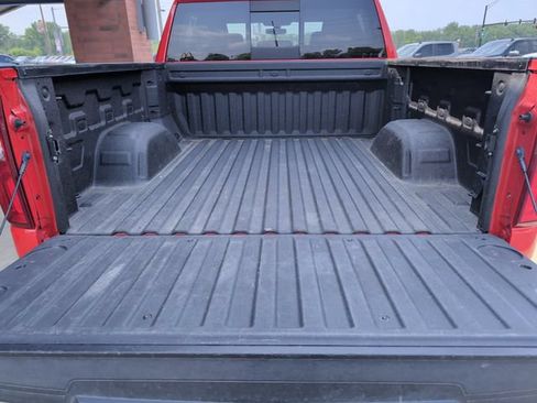 Used 2019 Chevrolet Silverado 1500 LT Trail Boss AWD/4WD image 21