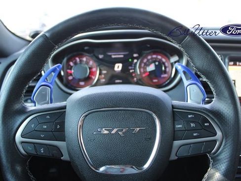 Used 2018 Dodge Challenger SRT Hellcat image 25