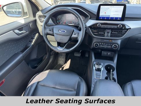 Used 2020 Ford Escape SEL image 4