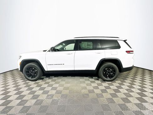 New 2026 Jeep Grand Cherokee L 4WD image 6