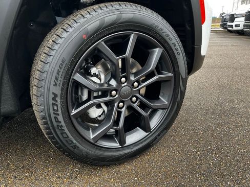 New 2025 Jeep Grand Cherokee Limited image 46