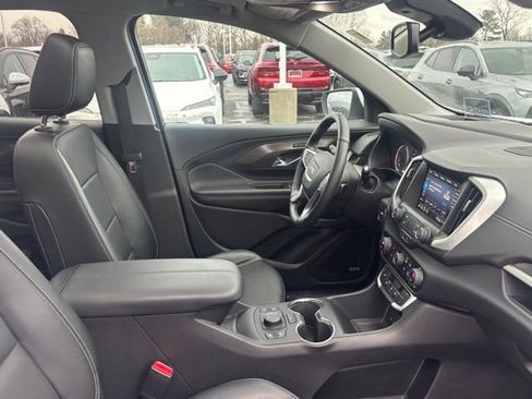 Used 2023 GMC Terrain SLT w/ Infotainment Package II image 14