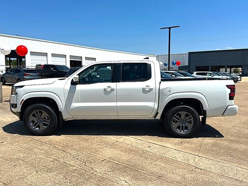 New 2026 Nissan Frontier SV w/ SV Convenience Package AWD/4WD image 5