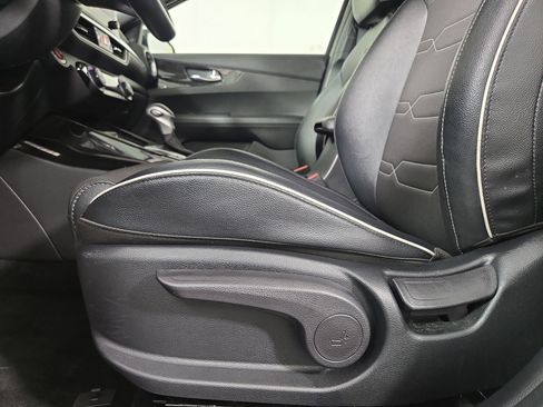 Used 2022 Kia Forte GT-Line w/ GT-Line Premium Package image 31