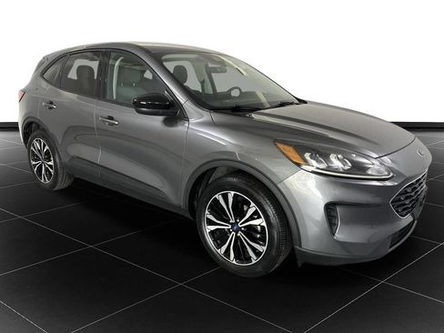 Used 2021 Ford Escape SE w/ SE Sport Appearance Package AWD/4WD image 7