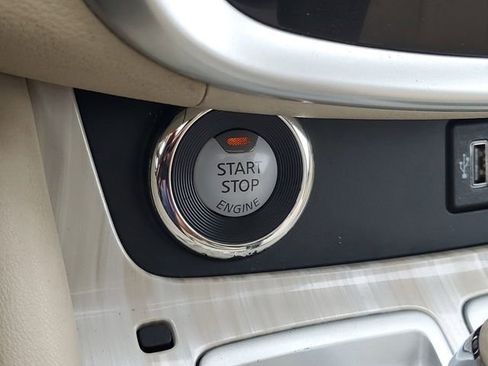 Used 2018 Nissan Murano SL image 25