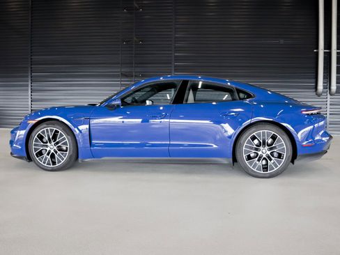 Used 2023 Porsche Taycan RWD image 2