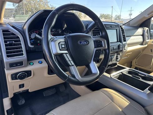 Used 2017 Ford F250 Lariat w/ Chrome Package image 36