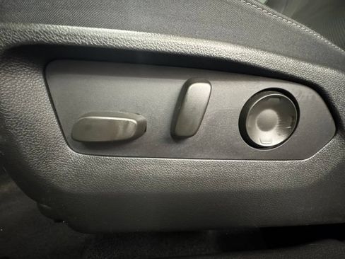Used 2024 Buick Envision Preferred AWD/4WD image 16