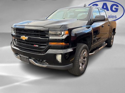 Used 2018 Chevrolet Silverado 1500 LT w/ All Star Edition image 5