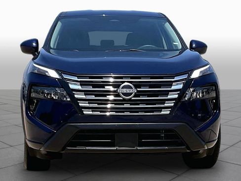 Used 2024 Nissan Rogue SV FWD image 4
