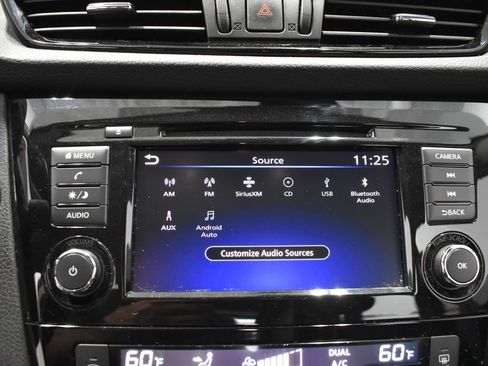 Used 2020 Nissan Rogue Sport SV w/ All-Weather Package AWD/4WD image 22