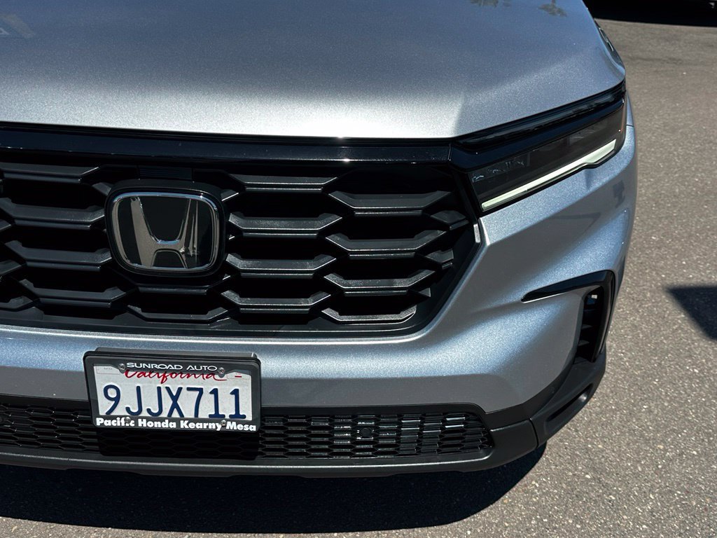 Certified 2024 Honda Pilot Sport image 5