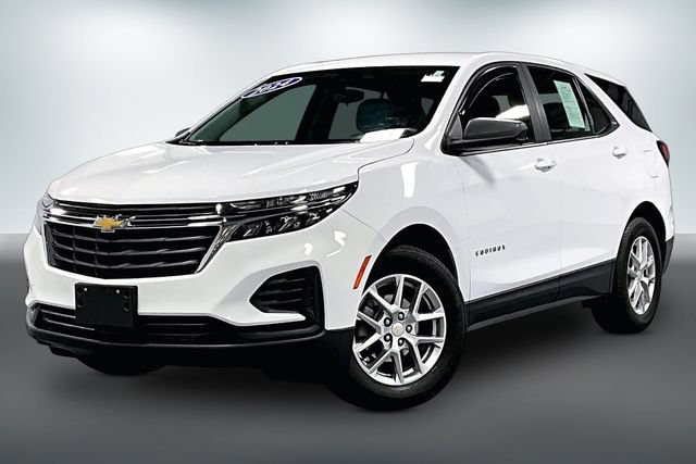 Used 2024 Chevrolet Equinox LS w/ Driver Confidence II Package FWD image 3