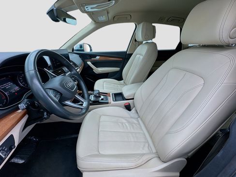 Used 2021 Audi Q5 2.0T Premium image 13