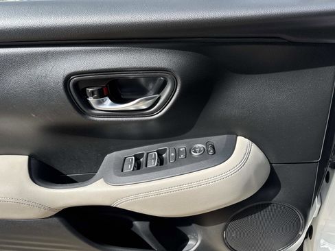 Used 2023 Honda HR-V EX-L image 19