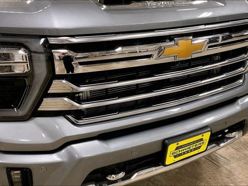 Used 2024 Chevrolet Silverado 2500 High Country w/ Z71 Off-Road Package AWD/4WD image 29