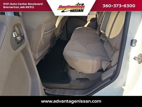 Used 2016 Nissan Frontier SV image 17