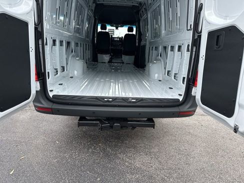 New 2026 Mercedes-Benz Sprinter 2500 image 24