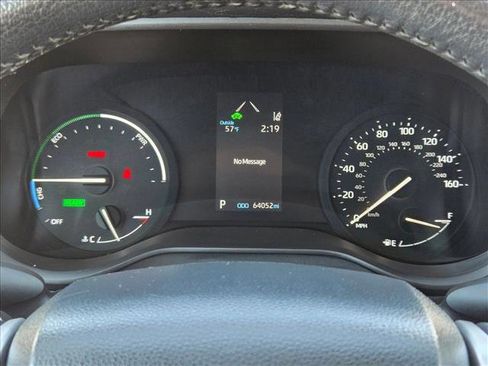 Certified 2024 Toyota Sienna XLE image 9