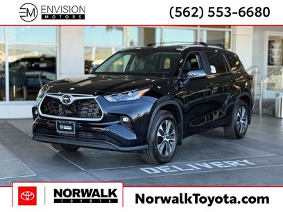 New 2025 Toyota Highlander XLE