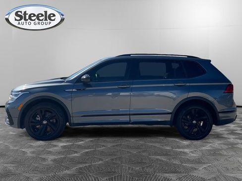 New 2024 Volkswagen Tiguan SE R-Line image 2