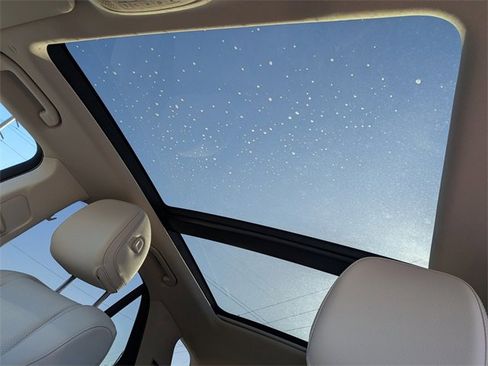 Used 2022 Mercedes-Benz GLE 350 w/ AMG Line Exterior image 23