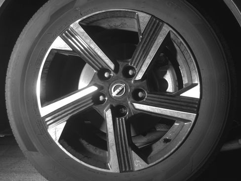 Used 2025 Nissan Sentra SV FWD image 13