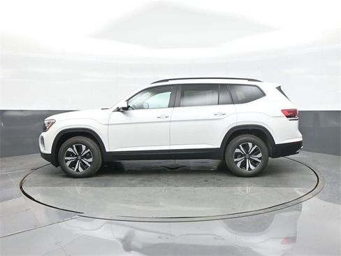 New 2026 Volkswagen Atlas SE image 4
