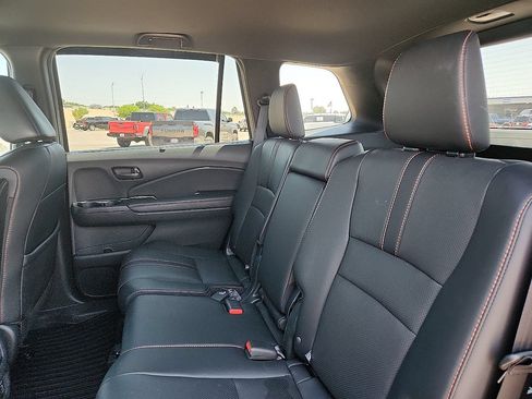 Used 2023 Honda Passport TrailSport image 5