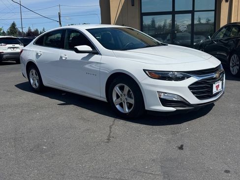 Used 2023 Chevrolet Malibu LS w/ Driver Confidence Package FWD image 1