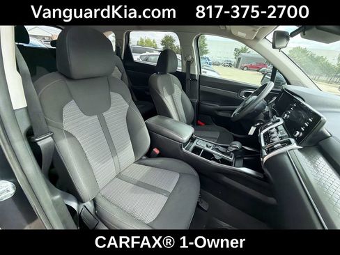 Certified 2022 Kia Sorento LX FWD image 27