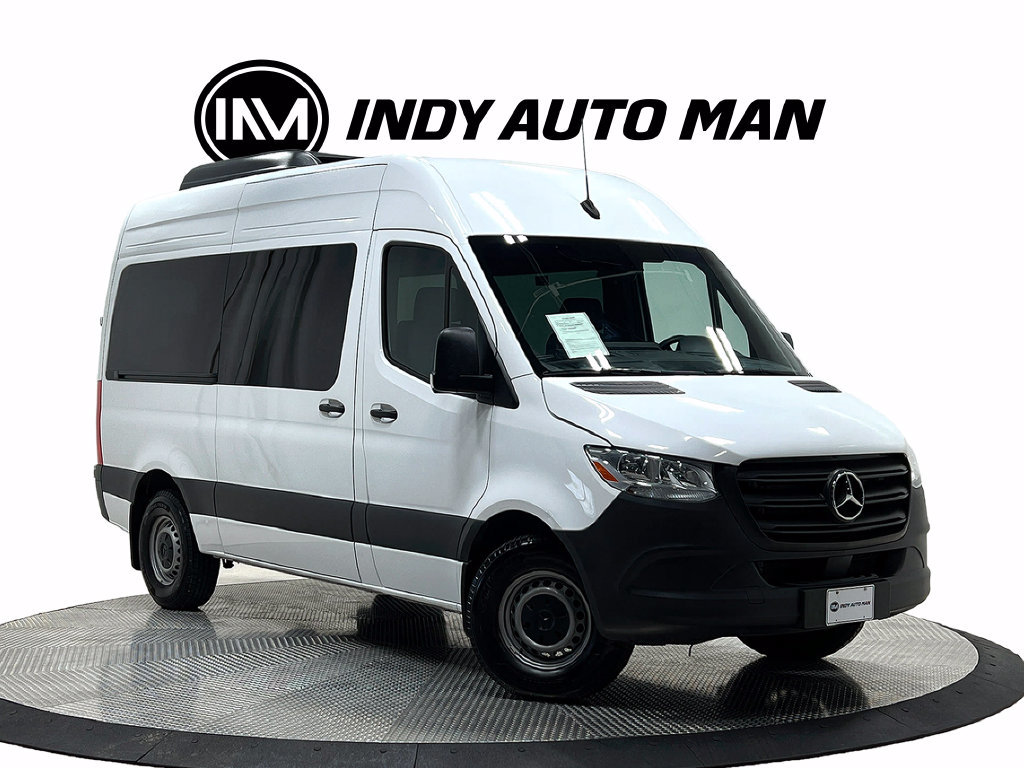 Used 2024 Mercedes-Benz Sprinter 2500 image 2