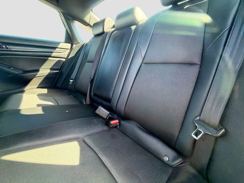 Used 2022 Honda Accord Sport image 25