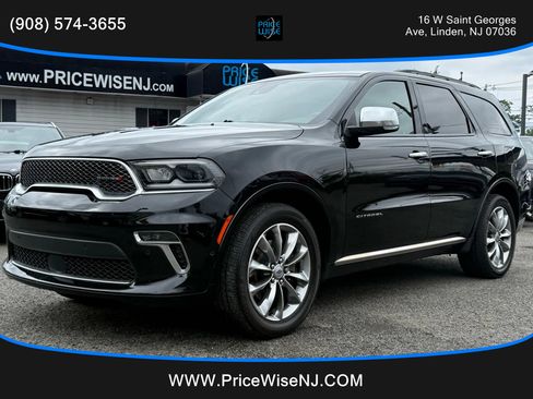 Used 2022 Dodge Durango Citadel image 3