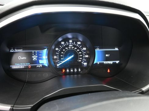 Used 2021 Ford Edge ST-Line w/ Class II Trailer Tow Package AWD/4WD image 9