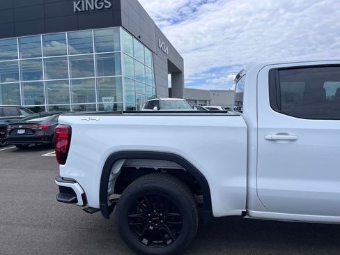 Used 2026 GMC Sierra 1500 Elevation AWD/4WD image 4