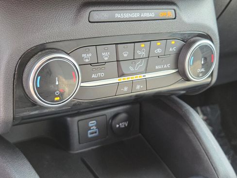 Certified 2022 Ford Escape SE FWD image 22