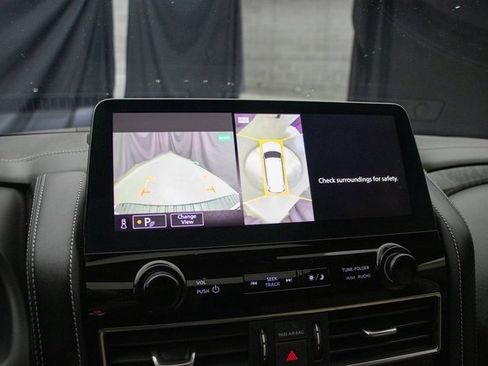 Used 2024 Nissan Armada Platinum w/ Captain's Chairs Package image 37